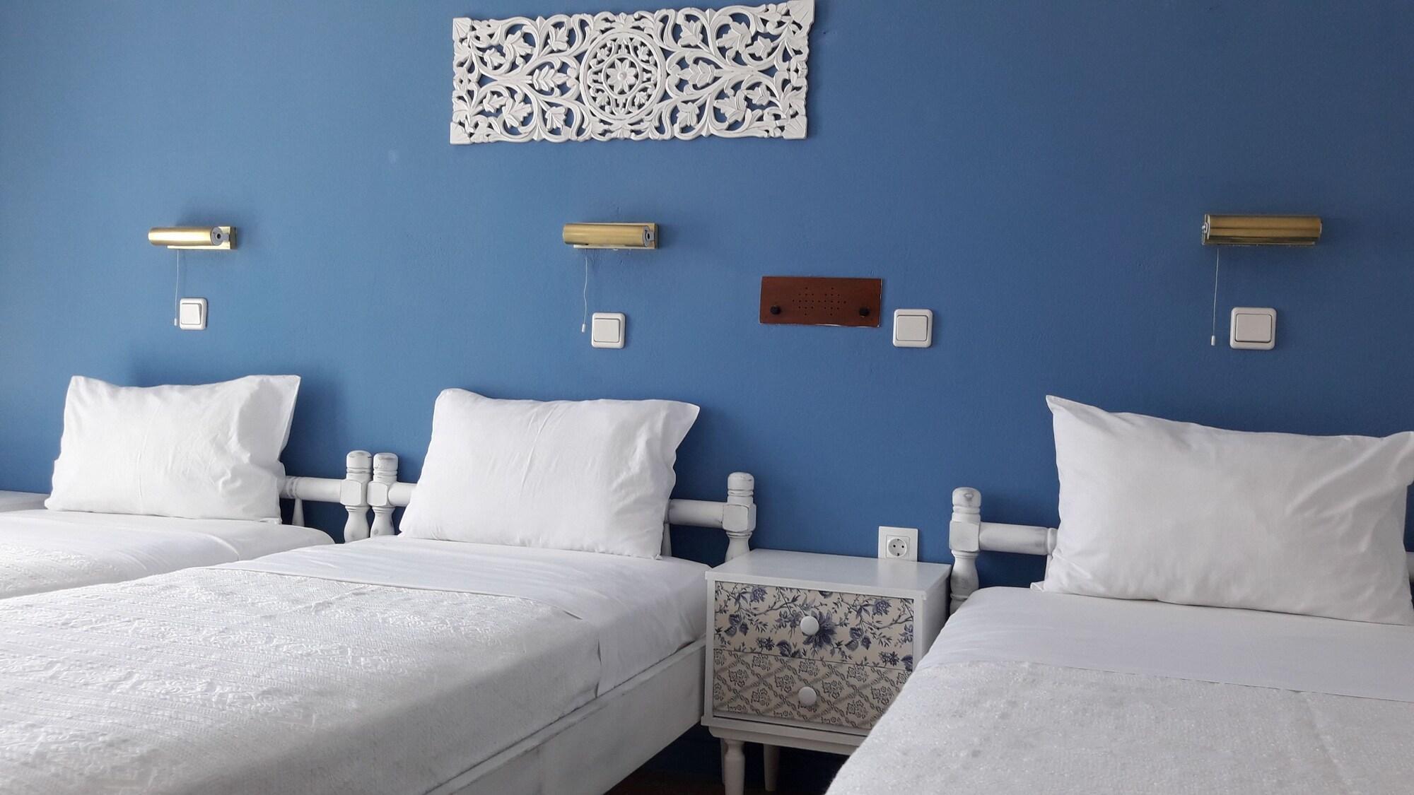 Aegeeis Hotel Периса Екстериор снимка